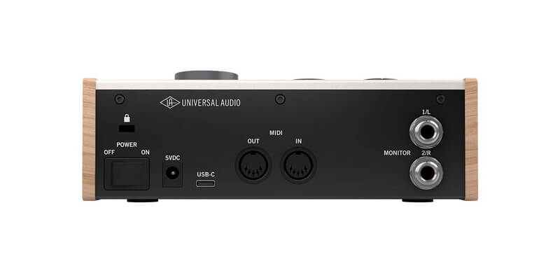 Universal-Audio-Volt-276